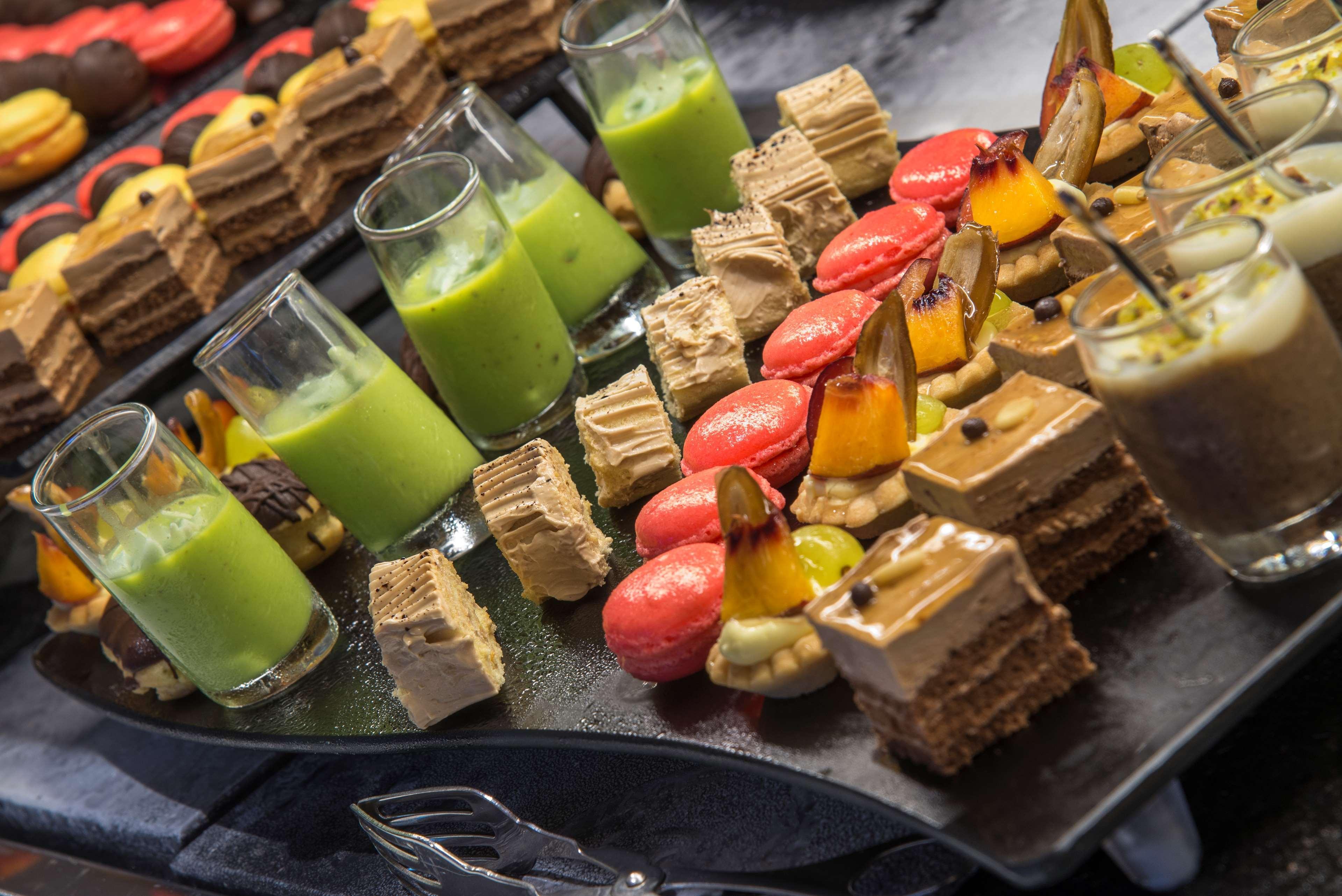 เรดิสัน บลู รีสอร์ท แอนด์ ทาลาสโซ, ฮัมมาเมต ฮัมมาเม็ต ภายนอก รูปภาพ A selection of desserts